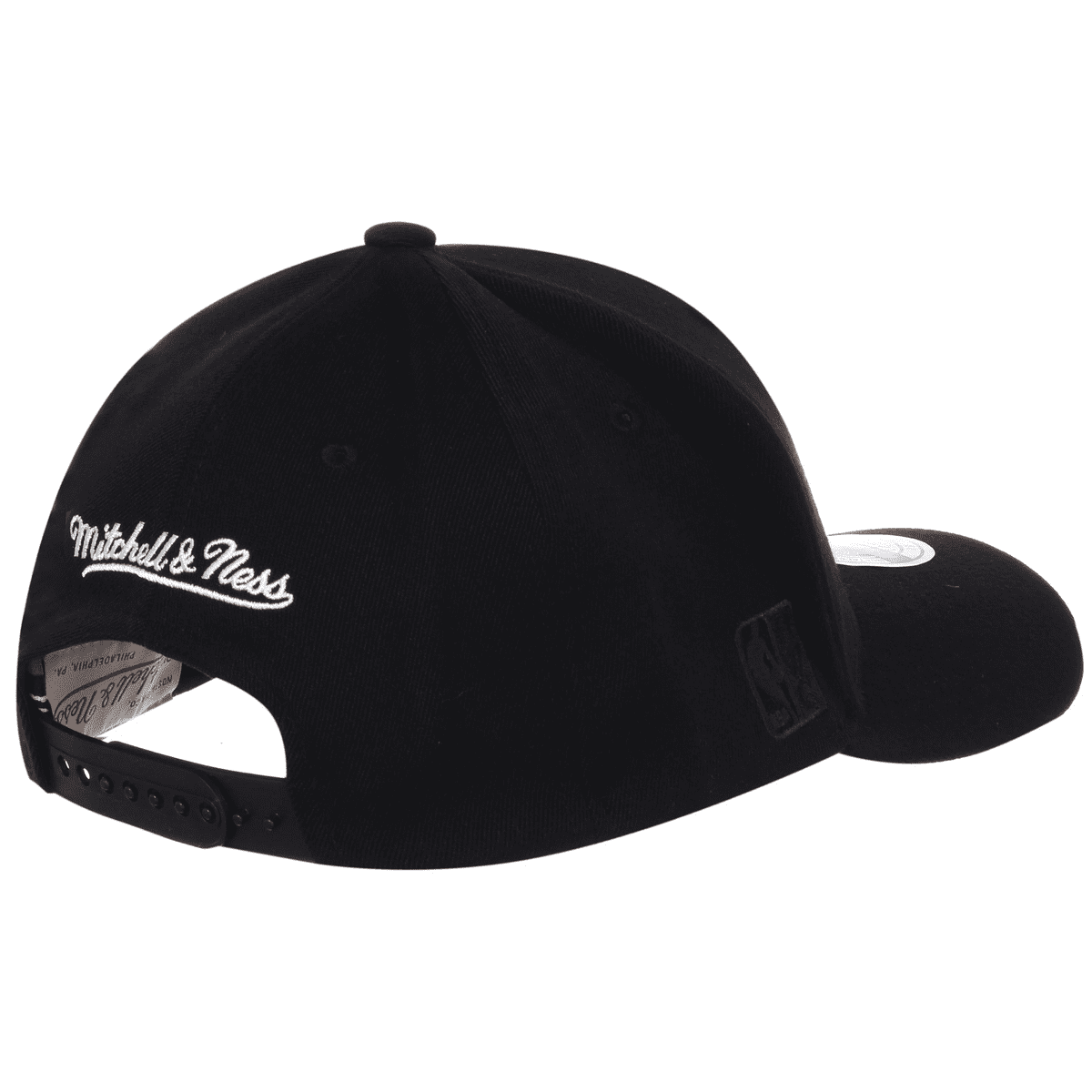 Mitchell & Ness Chicago Bulls Cap Logo