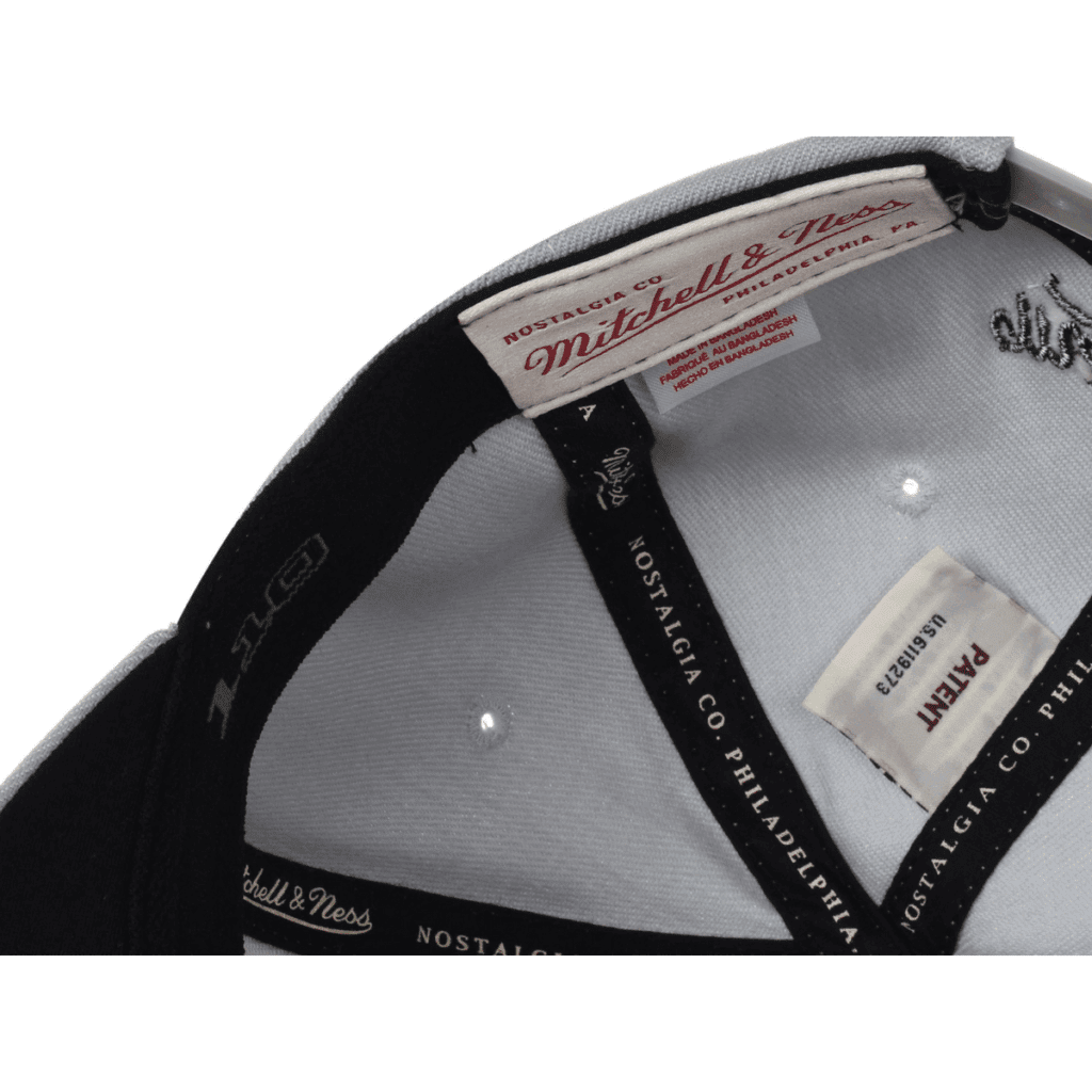 Mitchell & Ness Chicago Bulls Cap (6865) Unisex 2
