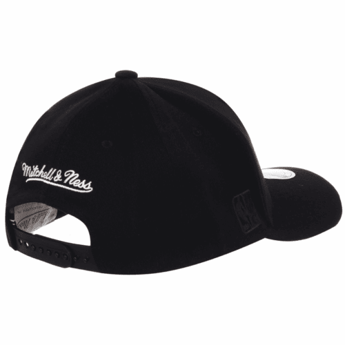,μνμ,νμν Mitchell & Ness Chicago Bulls Cap Logo 3